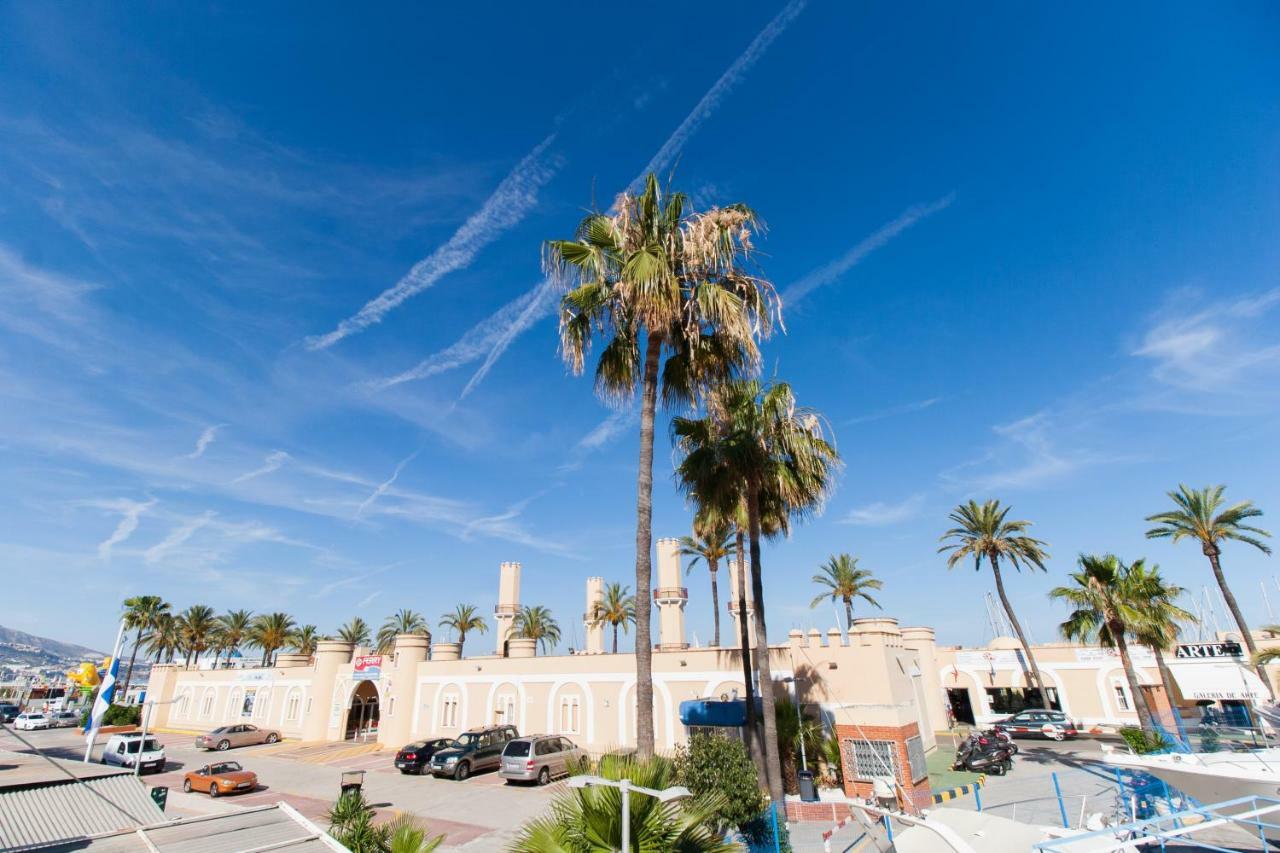 Hotel Apartamento Pyr Fuengirola Private Sunny Pool Side Extérieur photo