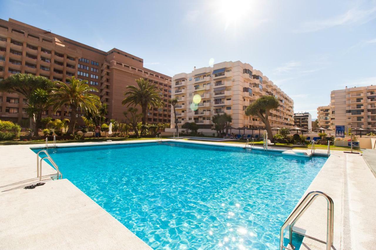Hotel Apartamento Pyr Fuengirola Private Sunny Pool Side Extérieur photo